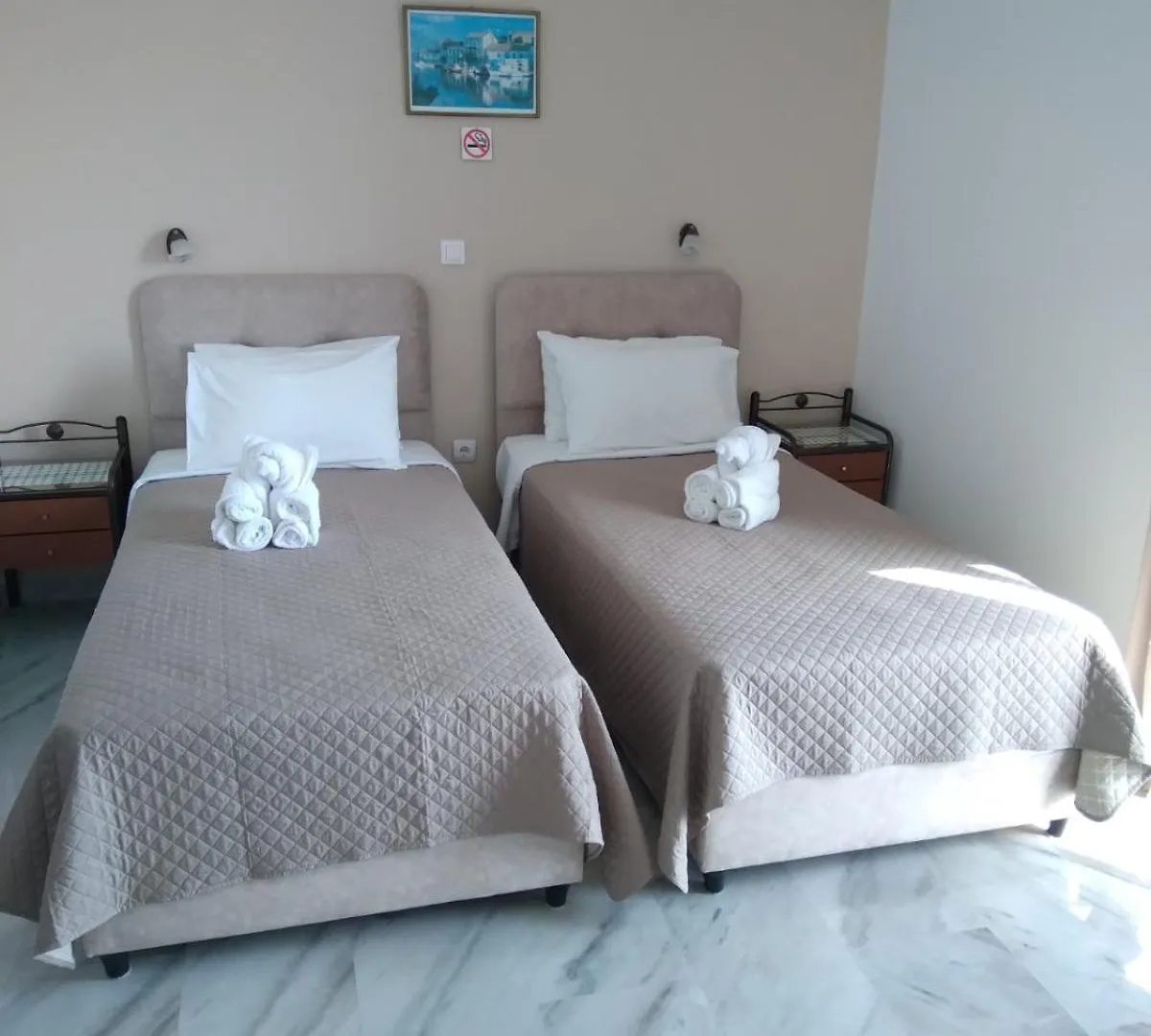 Makis Studios & Apartments Poros